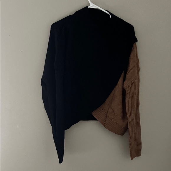 Two-Tone Black and Brown Sweater - Picture 3 of 6
